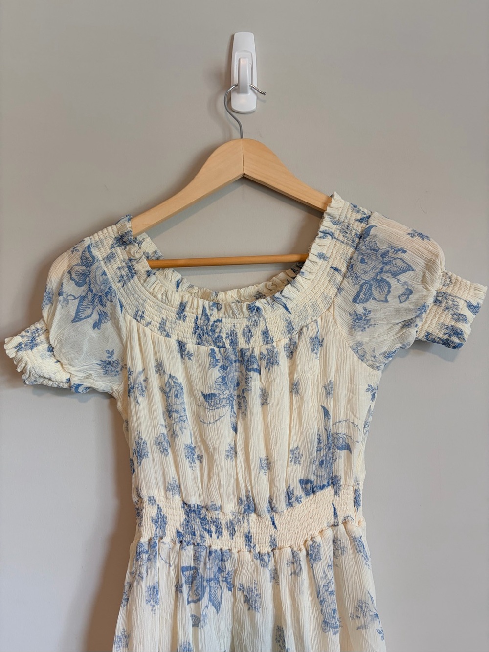 Lucchese Blue Floral Off-Shoulder Maxi Dress - Picture 5 of 7